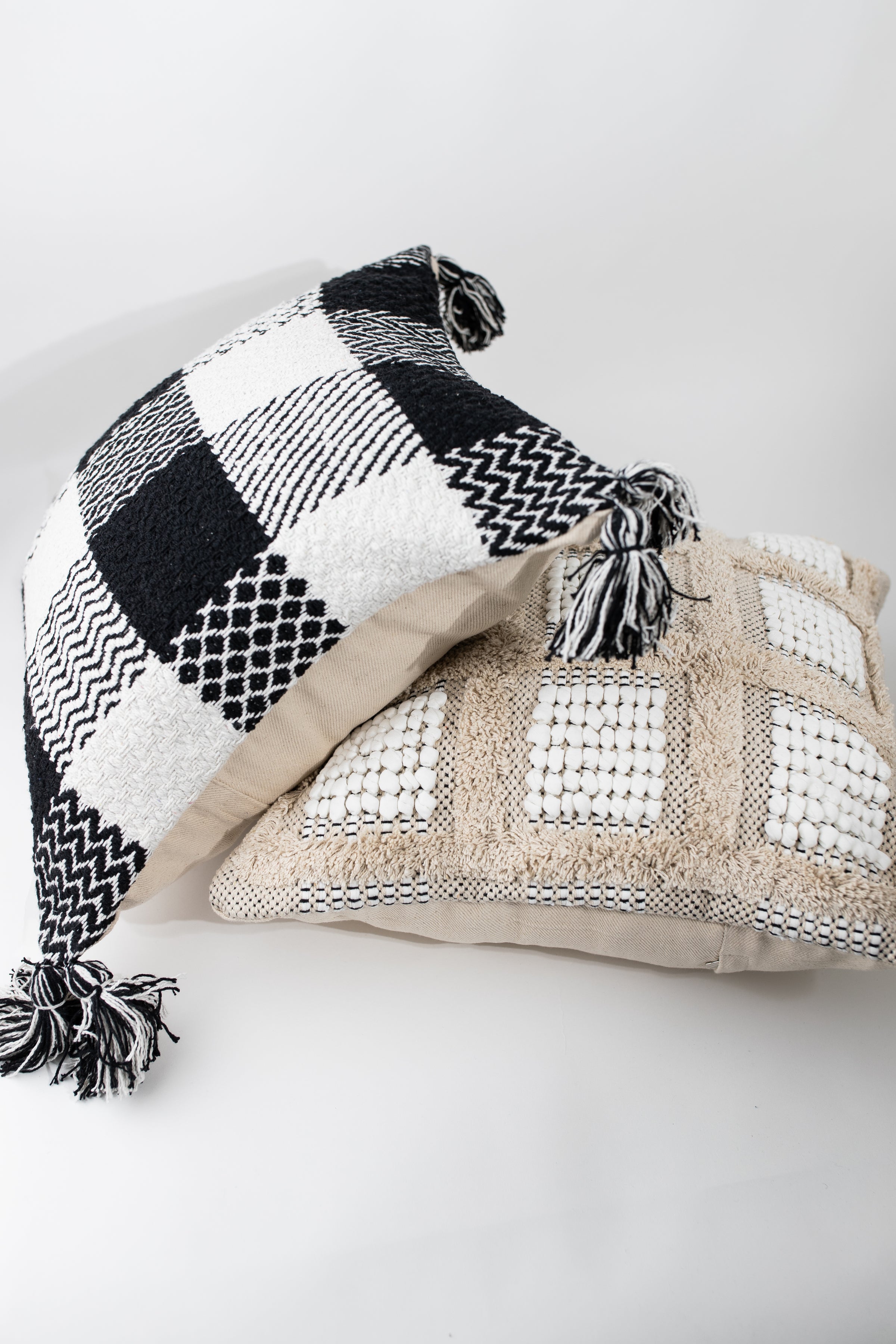 Gingham pillows online